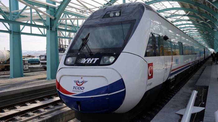 Bakan Uraloğlu açıkladı: Ramazan Bayramı'nda TCDD, 2,9 milyon yolcu taşıdı