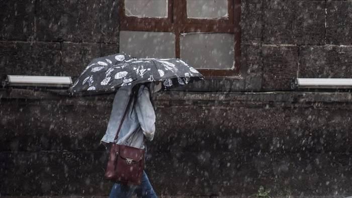 4 il için sarı alarm! Sağanak ve fırtına geliyor: Sel ve hortum uyarısı yapıldı