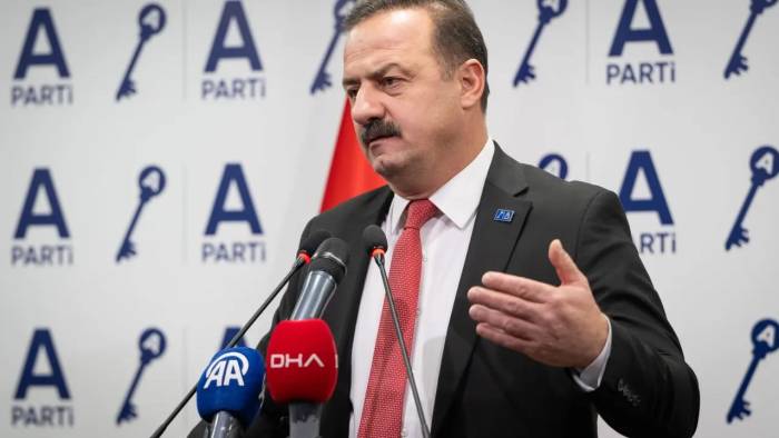 Yavuz Ağıralioğlu: 