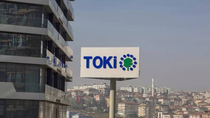 TOKİ'den yeni sistem müjdesi: Kira öder gibi ev sahibi olma dönemi geri dönüyor