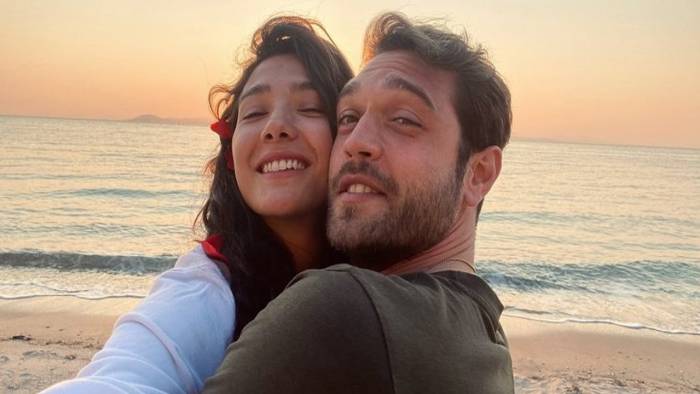 Aybüke Pusat'ın Ardından Sevgilisi de TRT Dizisinden Çıkarıldı!
