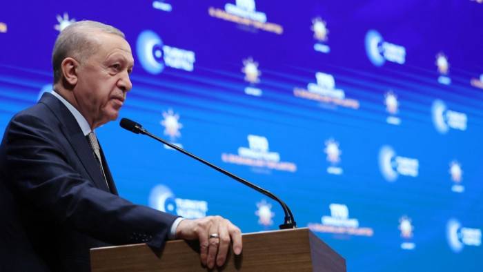 AK Parti’de Alarm: Erdoğan, İki Büyükşehir Belediye Başkanına Geçiliyor