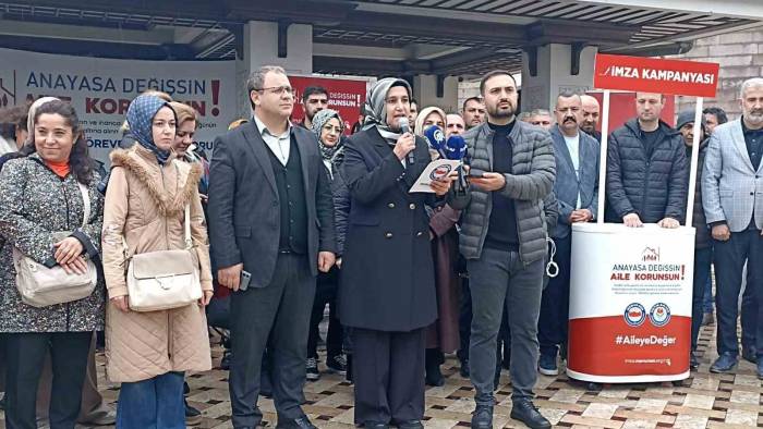 Memur-Sen Sahada: Yeni Anayasa Şart!