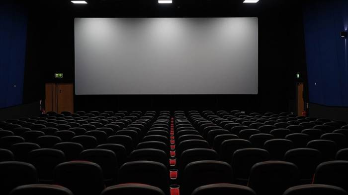 Sinemada kriz büyüyor: büyük projeler iptal, vizyona hazır filmler bekletiliyor