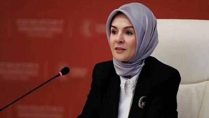 Bakan Göktaş’tan Üniversitelilerin Koruyucu Aile Projesine Destek!