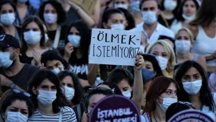 Samsun’da vahşi cinayet: Barışma bahanesiyle buluştuğu kadını 8 yerinden bıçaklayarak öldürdü