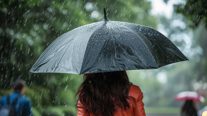 Meteoroloji Son Dakika Uyardı: 3 Bölgeye Sağanak Alarmı!