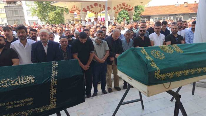 Bursa'da faciaya dönüşen gece: üç kardeşin acı vedası