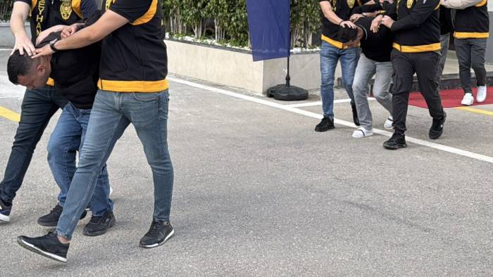 Okul bahçesinde kanlı saldırı: 3 şüpheli yakalandı