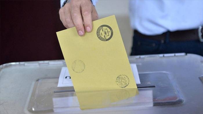 Son anketten dikkat çeken veriler: İstanbul, Ankara ve İzmir'de hangi parti önde?