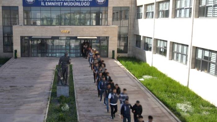 4 milyar TL’lik vurgun: Afyonkarahisar merkezli çete çökertildi