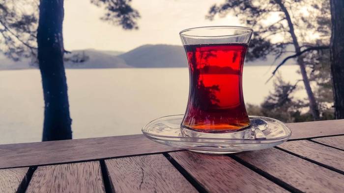 Ünlü çay devi iflas etti! Marketlerden Kalkıyor: Binlerce kişi işsiz kalacak!