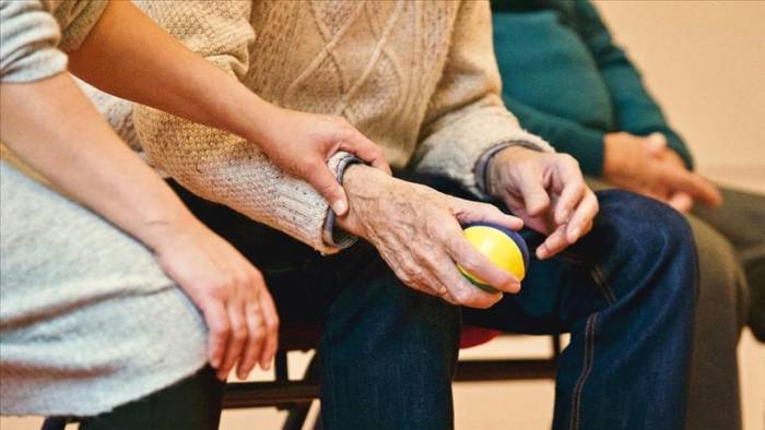 Alzheimer hastaları ve çocuklar için hayat kurtaran bileklik