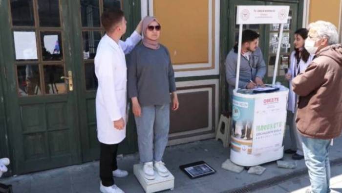 Sokakta Ölç, Sonra Sat! Zayıflama İğnesiyle Aynı Anda Başlayan Uygulama Tepki Çekti
