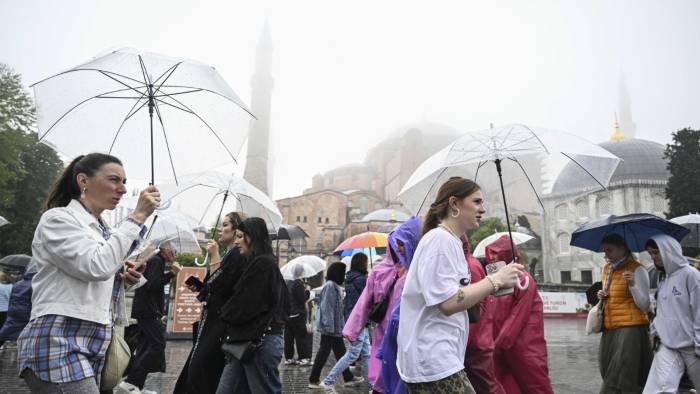 Meteoroloji alarm verdi! 5 gün sağanak, 9 ilde sarı kod uyarısı!