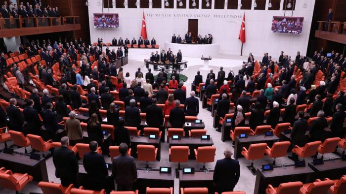 10. Yargı Paketi Meclis’ten Geçti! 19.800 Mahkuma Tahliye Yolu Açıldı
