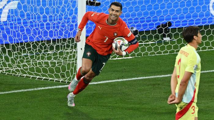 40 Yaşında efsane: Ronaldo Uluslar Ligi’nde tarih yazdı