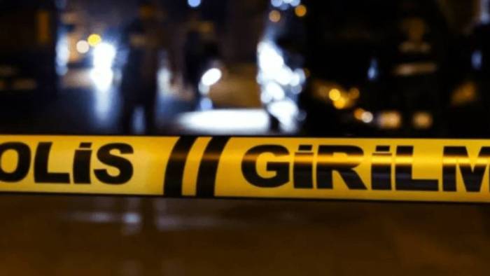 Park halindeki otomobile kurşun yağmuru: 34 yaşındaki adam yaşam savaşı verdi