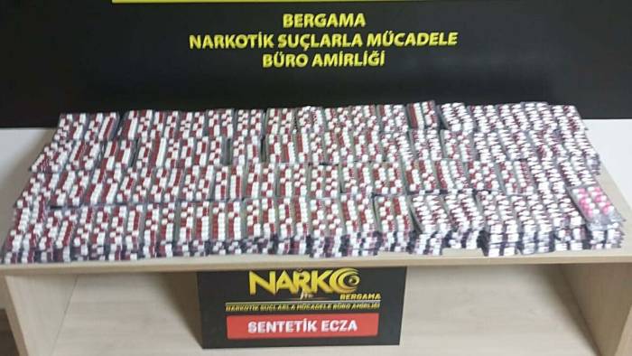 İzmir Bergama’da dev uyuşturucu operasyonu: 6 bin hap ele geçirildi
