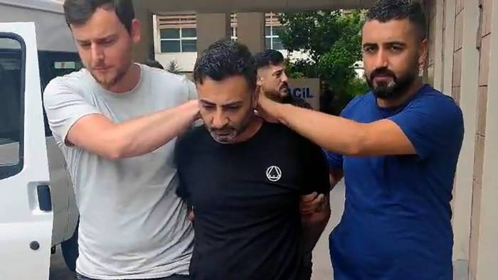 Kimlik oyunu yapan katil Mersin’de polise yakalandı