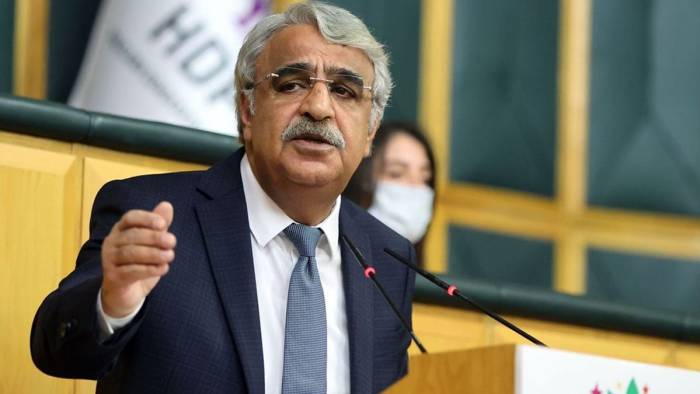 Önder'in ardından gelen isim belli oldu: Mithat Sancar sahnede