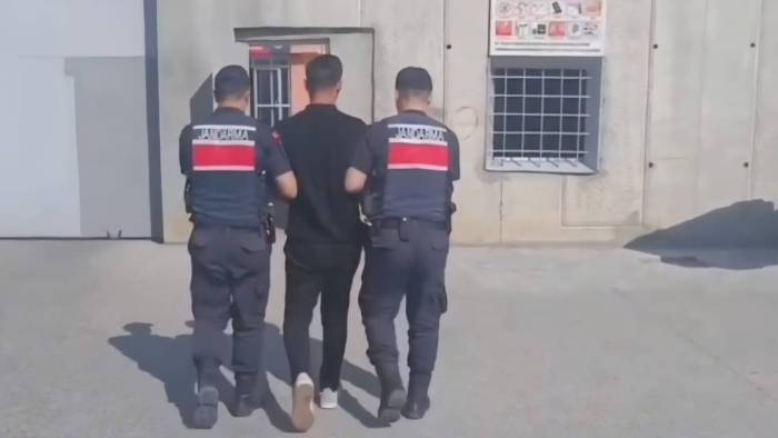 Arkadaşını silahla yaralayıp kaçtı, bungalovda saklanırken yakalandı!