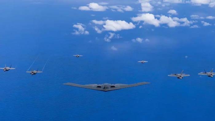 B-2 Uçakları Harekete Geçti! ABD’den İran’a Operasyon Sinyali mi?