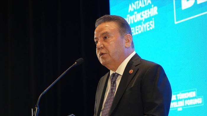 Tutuklu Başkan Muhittin Böcek hastaneye kaldırıldı