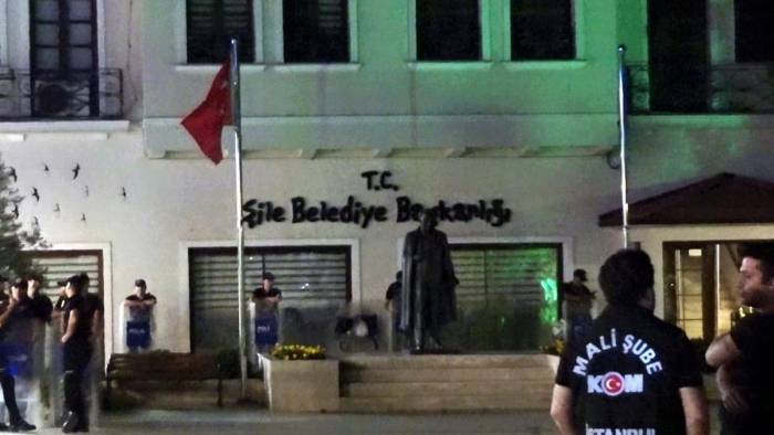 Şile Belediyesi'ne Gece Yarısı Gözaltısının Perde Arkası Ortaya Çıktı!
