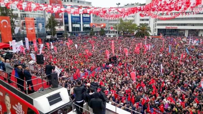 Özlem Çerçioğlu'nun İstifası Sonrası CHP'den Miting Kararı