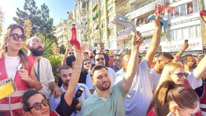 CHP'den Özlem Çerçioğlu'na 'Topuklu' Protesto