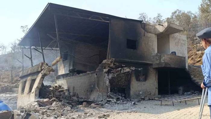 Mersin Valiliği'nden Yangın Açıklaması: Silifke ve Anamur'da Yangınlar Kontrol Altında
