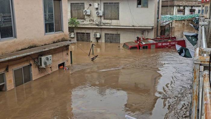 Pakistan’da Muson Felaketi: 48 Saatte 330 Can Kaybı