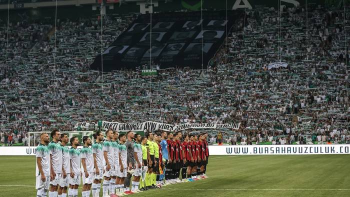 Bursaspor-Eskişehirspor Maçında Orman Yangını Şehitleri Anıldı
