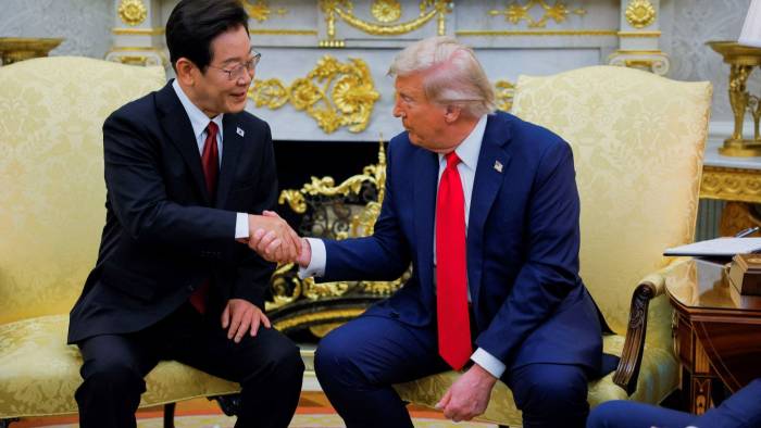 Güney Kore Lideri Trump'ı Şaşırttı