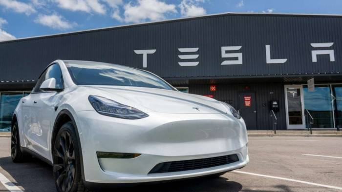 Tesla'nın Avrupa Satışları Düşüşe Devam Ediyor