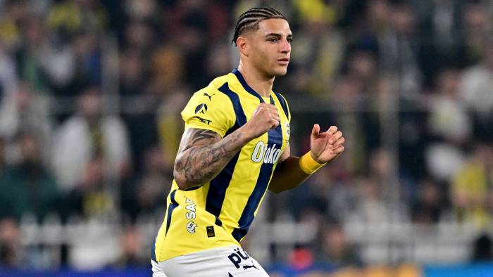 Fenerbahçe, Diego Carlos'u İtalya'ya Kiraladı