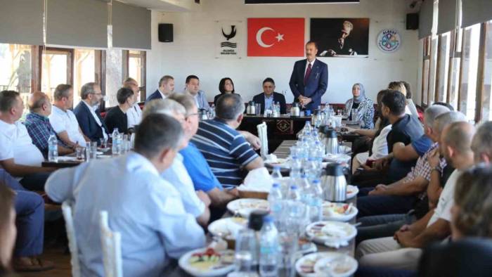 MHP Milletvekili Tamer Osmanağaoğlu'ndan Aliağa'da Ziyaret Turu