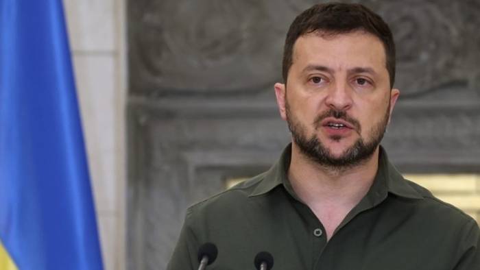 Zelenski, Slovakya'ya Rus Kaynakları Olmadan Enerji Sağlamaya Hazır Olduğunu Açıkladı