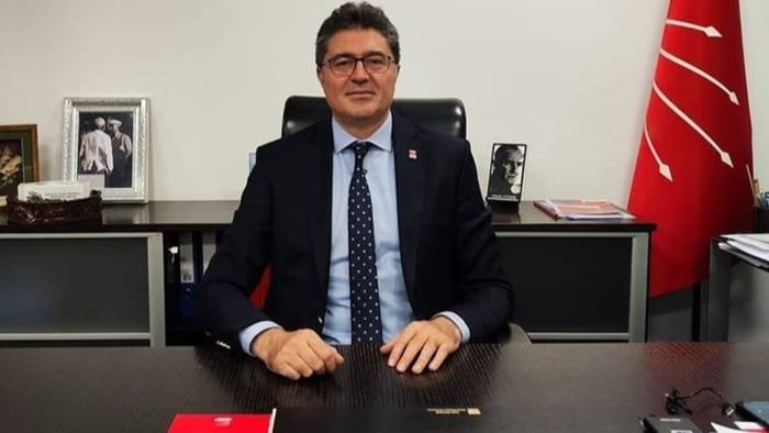 CHP’den net mesaj: Milletimizin umudu dimdik ayakta