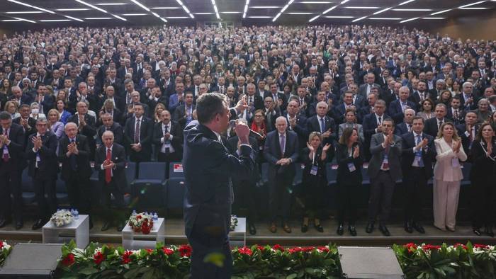 YSK Kararı Bekleniyor: CHP’de Olağanüstü Kurultay Belirsizliği