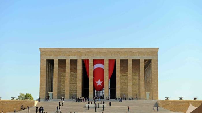 CHP Heyetinden Olağanüstü Kurultay Öncesi Anıtkabir Ziyareti