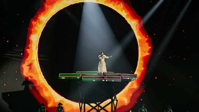 Rusya'nın Alternatif Müzik Yarışması Intervision'ı Vietnam Kazandı
