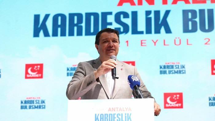 Saadet Partisi Lideri Mahmut Arıkan: 