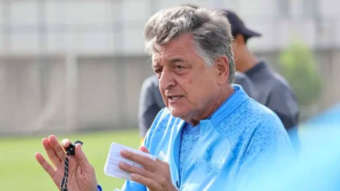 Basın Toplantısında Kural İhlali: Yayıncı Kuruluş, Yılmaz Vural'ı TFF'ye Şikayet Etti