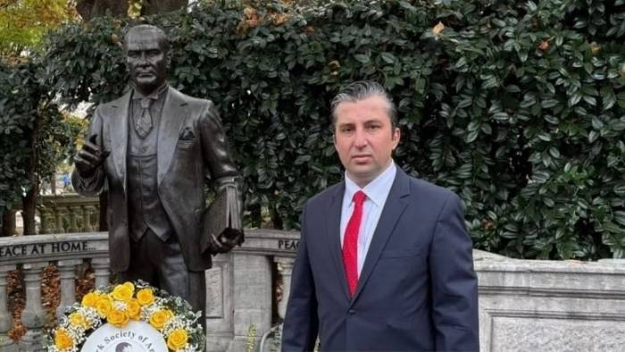 CHP’nin eski ABD temsilcisi dava açtı: 1,6 milyon dolarlık maaş krizi büyüyor