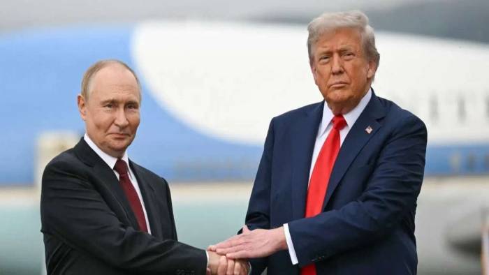 Kremlin'den Trump-Putin Görüşmesine Dair Açıklama: Budapeşte Zirvesi İçin Hazırlıklar Başlıyor