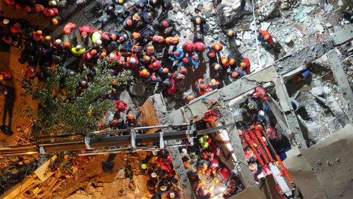 Gebze’de çöken binadan kahreden haber: Anne ve baba da yaşamını yitirdi