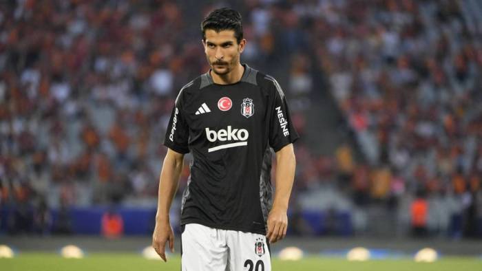 Necip Uysal’dan 