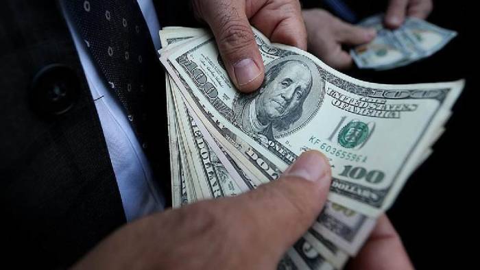 Dolar yeniden zirvede: Rekor üstüne rekor!